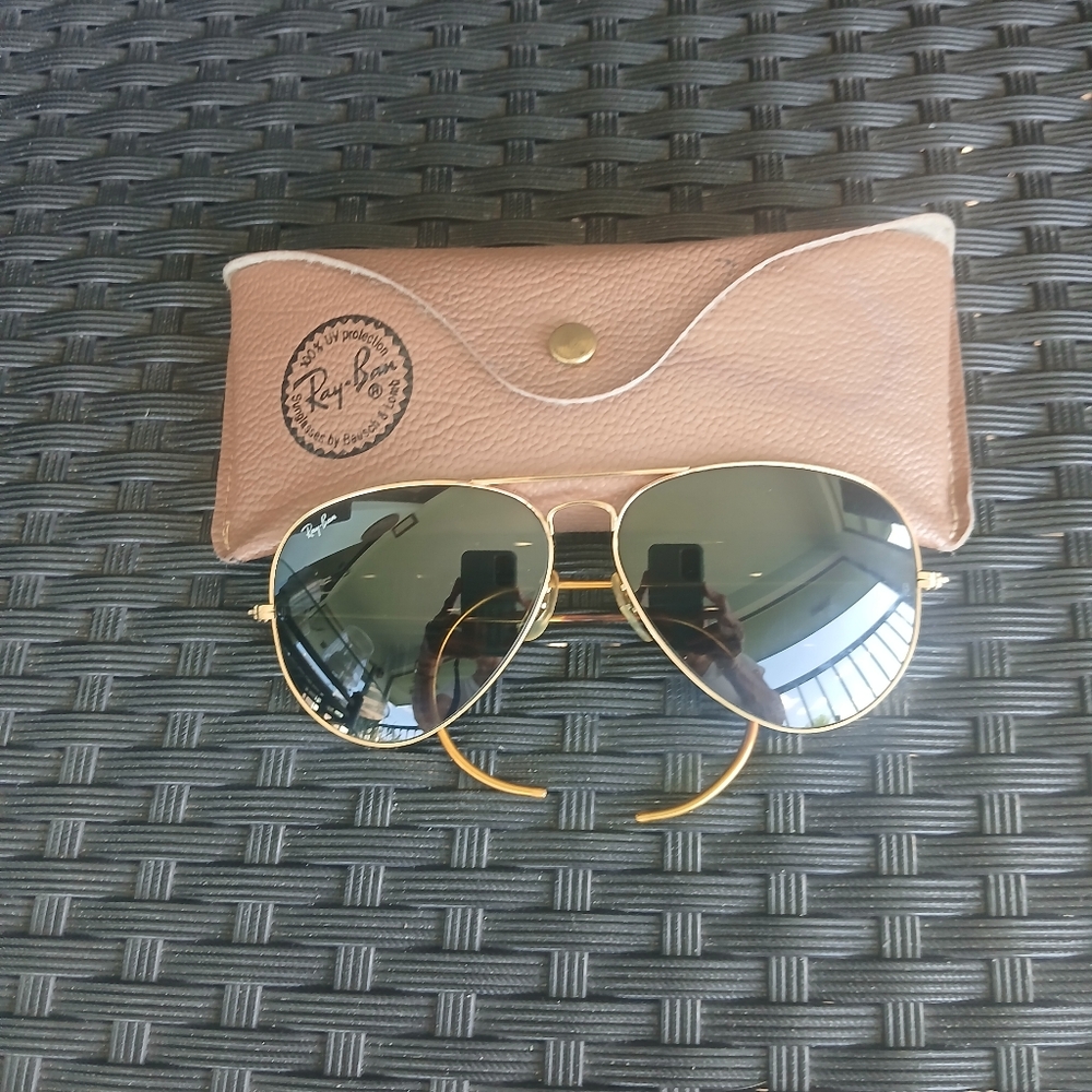 Vintg Ray-Ban Bausch Aviator Sunglasses